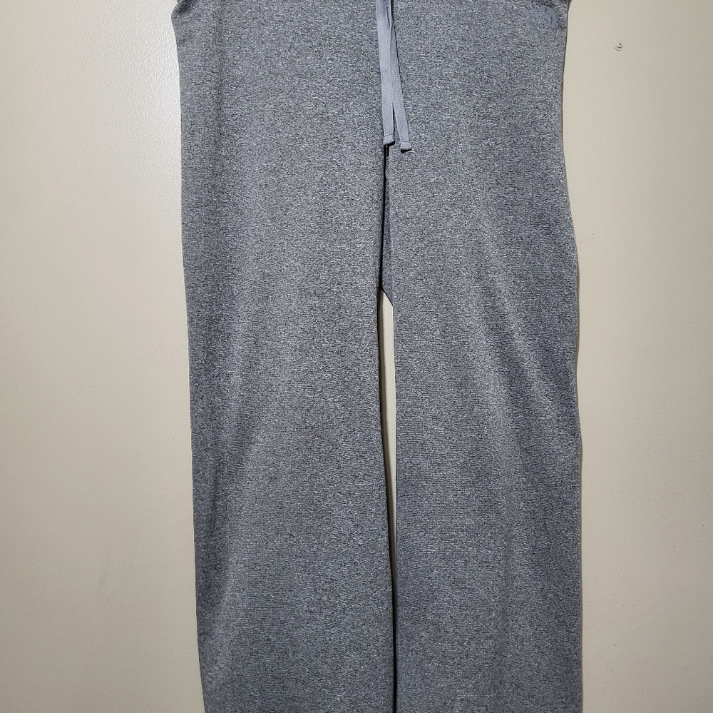 Womens the north face sweatpant